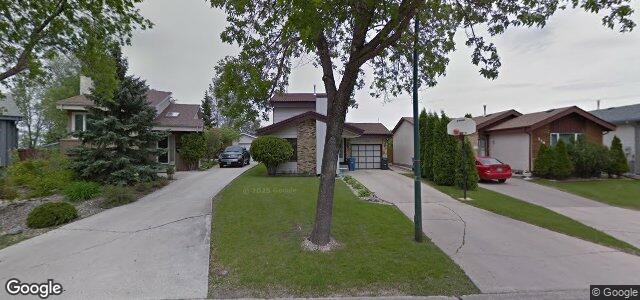 106 Spruce Thicket Walk（加拿大曼尼托巴省温尼伯市）房屋照片