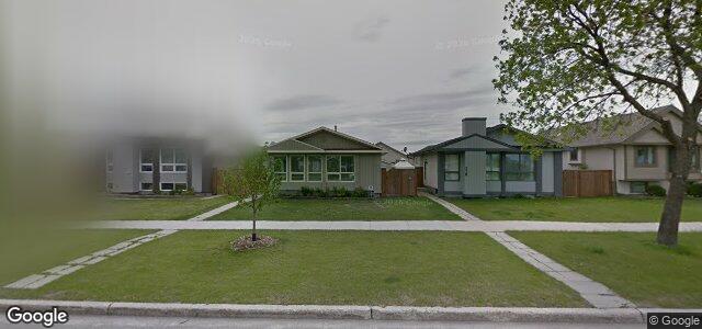 216 Red River Boulevard W（加拿大曼尼托巴省温尼伯市）房屋照片