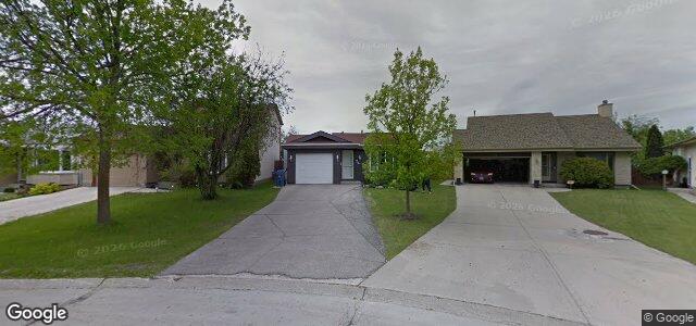 26 Hearthwood Grove（加拿大曼尼托巴省温尼伯市）房屋照片