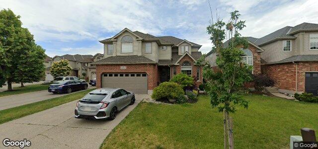 32 Baden Court（加拿大曼尼托巴省温尼伯市）房屋照片