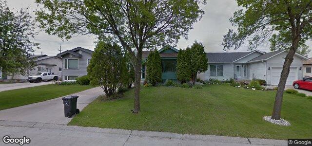 58 Pinetree Crescent（加拿大曼尼托巴省温尼伯市）房屋照片