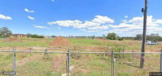 64 Riverstone Road（加拿大曼尼托巴省温尼伯市）房屋照片