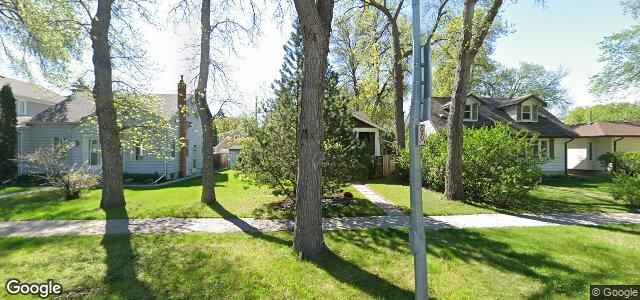 Photo of 186 Balfour Avenue in Winnipeg, Manitoba