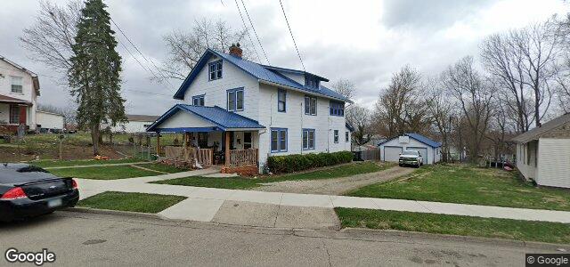 Photo of 207 Montgomery Avenue in Winnipeg, Manitoba