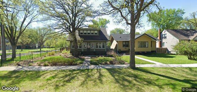 Larawan ng 250 Bartlet Avenue sa Winnipeg, Manitoba