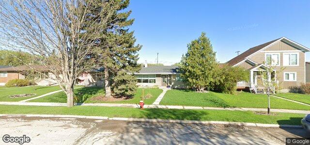 303 Churchill Drive（加拿大曼尼托巴省温尼伯市）房屋照片