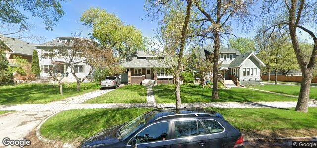 Photo of 337 Maplewood Avenue in Winnipeg, Manitoba