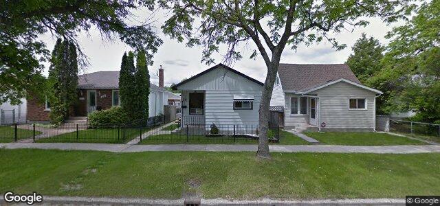 Photo of 452 Dalton Street in Winnipeg, Manitoba