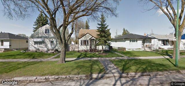 Photo of 869 Machray Avenue in Winnipeg, Manitoba