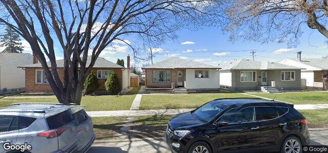 Photo of 902 Inkster Boulevard in Winnipeg, Manitoba