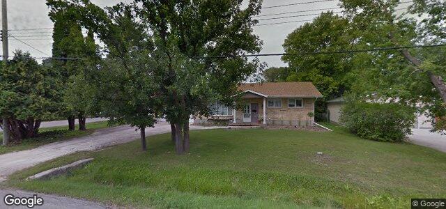 Photo of 115 Robindale Road in Winnipeg, Manitoba