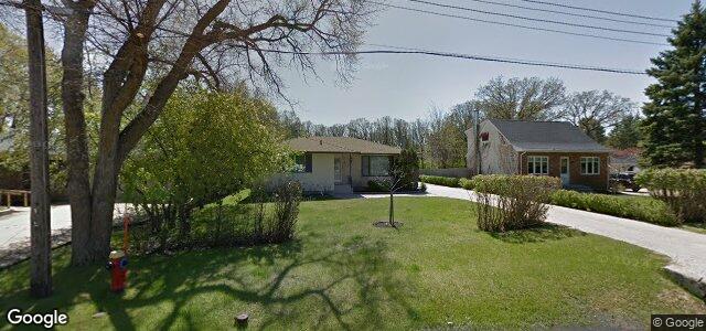 215 Robindale Road（加拿大曼尼托巴省温尼伯市）房屋照片