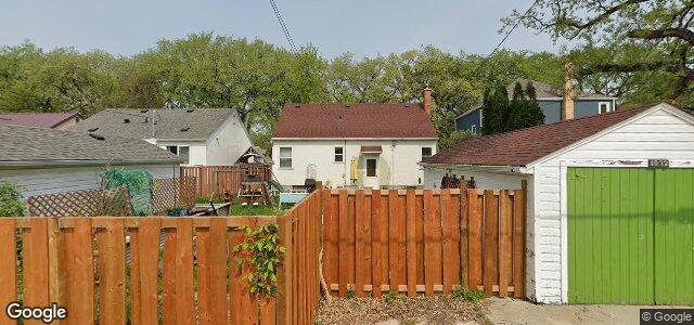 1032 Warsaw Avenue（加拿大曼尼托巴省温尼伯市）房屋照片