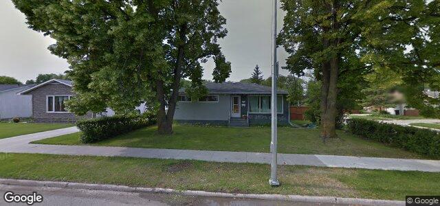 100 Vryenhoek Crescent（加拿大曼尼托巴省温尼伯市）房屋照片