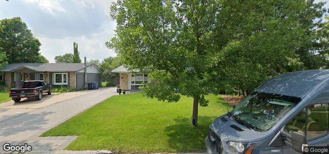 11 Edelweiss Crescent（加拿大曼尼托巴省温尼伯市）房屋照片