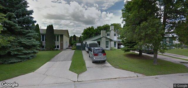 Photo of 122 Bret Bay in Winnipeg, Manitoba