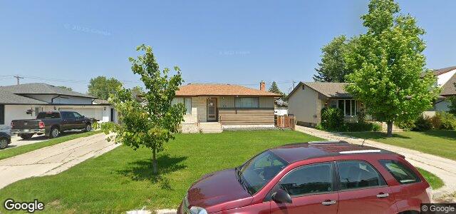 132 Macaulay Crescent（加拿大曼尼托巴省温尼伯市）房屋照片