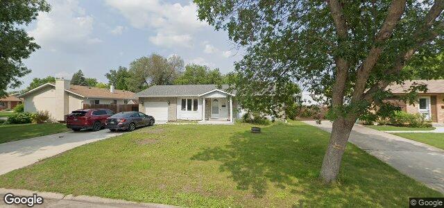 18 Shelagh Crescent（加拿大曼尼托巴省温尼伯市）房屋照片