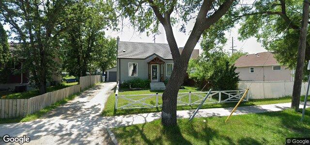 Photo of 214 Sutton Avenue in Winnipeg, Manitoba