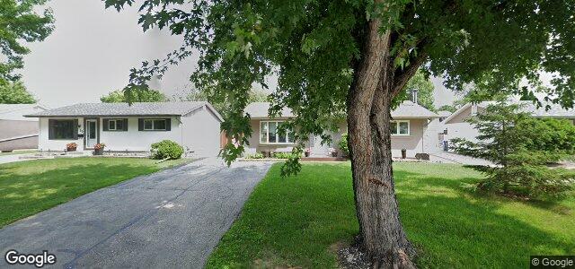 26 Edelweiss Crescent（加拿大曼尼托巴省温尼伯市）房屋照片