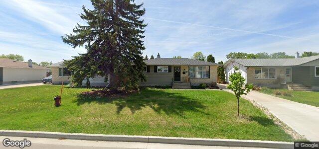 32 Pinecrest Bay（加拿大曼尼托巴省温尼伯市）房屋照片