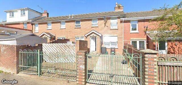 Larawan ng 320 Springfield Road sa Winnipeg, Manitoba