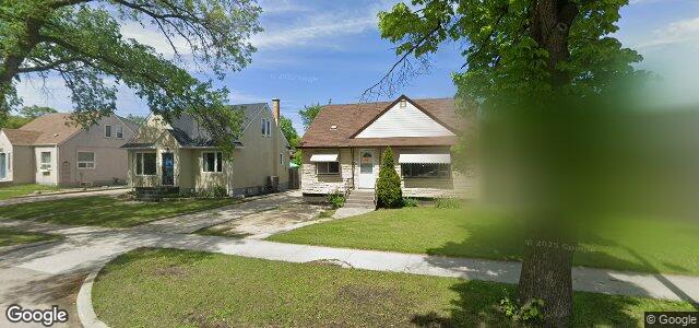 Photo of 413 Mcleod Avenue in Winnipeg, Manitoba