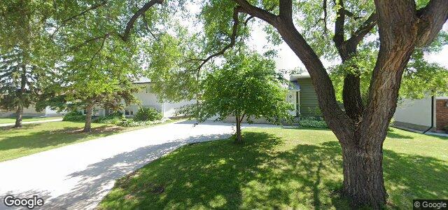 Photo of 458 Sutton Avenue in Winnipeg, Manitoba