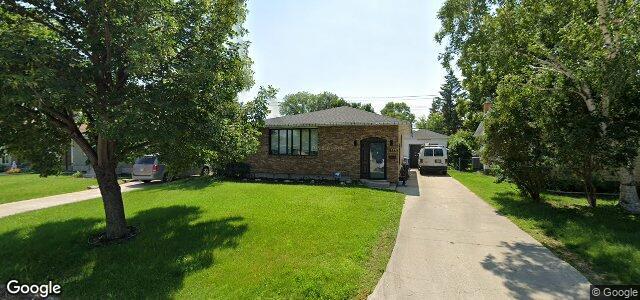 566 Cedarcrest Drive（加拿大曼尼托巴省温尼伯市）房屋照片