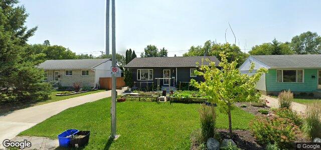 Photo of 594 Cedarcrest Drive in Winnipeg, Manitoba
