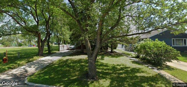 646 Cedarcrest Drive（加拿大曼尼托巴省温尼伯市）房屋照片