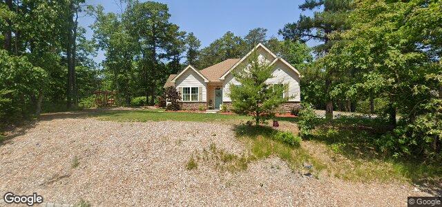 Photo of 243 Linden Avenue in Winnipeg, Manitoba