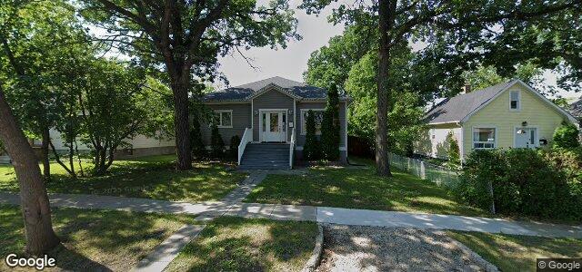 Larawan ng 272 Dunrobin Avenue sa Winnipeg, Manitoba