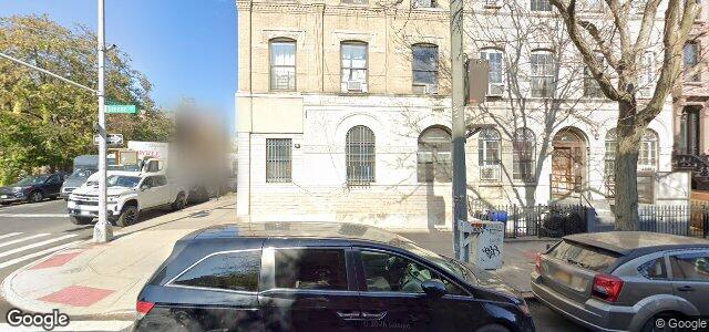 Photo of 355 Greene Avenue in Winnipeg, Manitoba