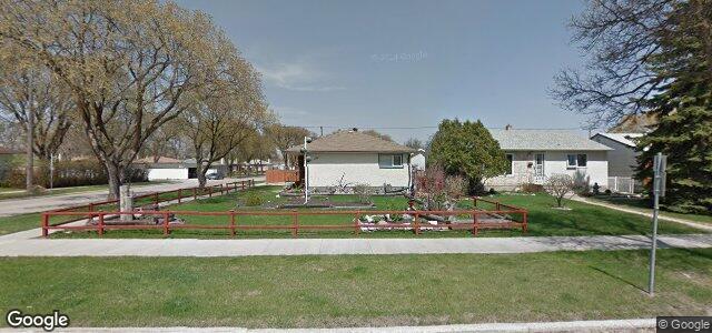 401 Helmsdale Avenue（加拿大曼尼托巴省温尼伯市）房屋照片