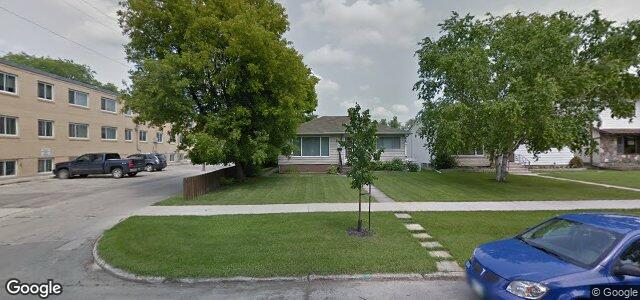 501 Helmsdale Avenue（加拿大曼尼托巴省温尼伯市）房屋照片