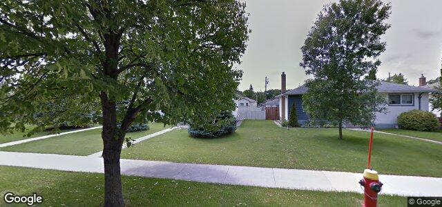 552 Helmsdale Avenue（加拿大曼尼托巴省温尼伯市）房屋照片