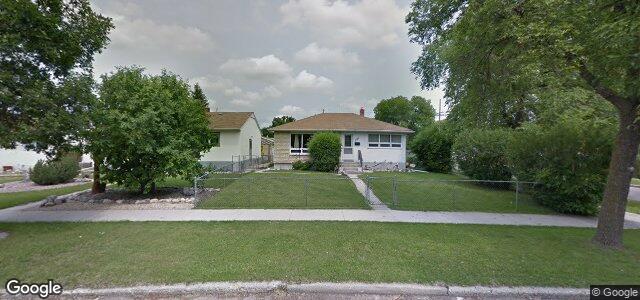 581 Helmsdale Avenue（加拿大曼尼托巴省温尼伯市）房屋照片