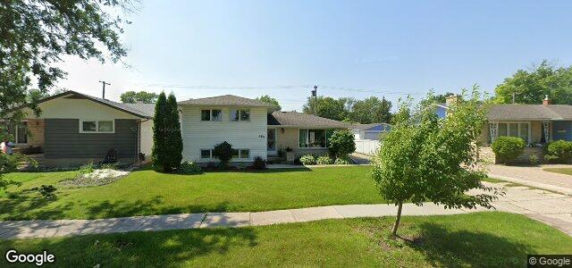 Photo of 664 Roberta Avenue in Winnipeg, Manitoba