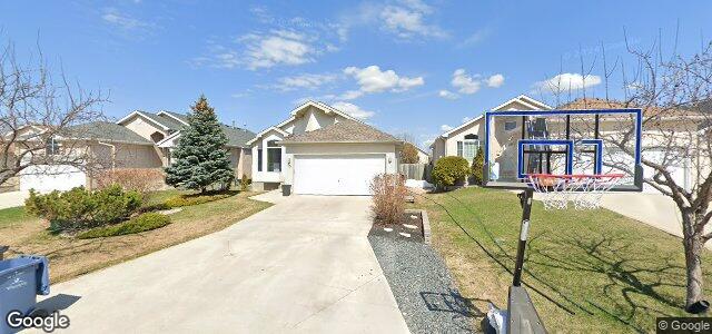 10 Bedard Crescent（加拿大曼尼托巴省温尼伯市）房屋照片