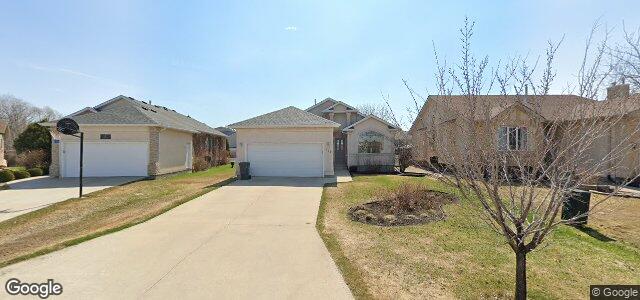 131 Norcross Crescent（加拿大曼尼托巴省温尼伯市）房屋照片