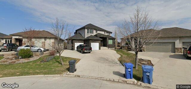 Photo of 27 Westwater Drive in Winnipeg, Manitoba