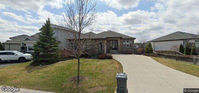 122 Blue Sun Drive（加拿大曼尼托巴省温尼伯市）房屋照片