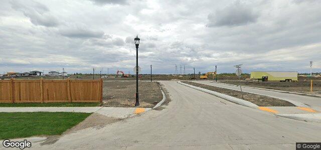 6 Yellow Moon Crescent ਦੀ ਫੋਟੋ, ਵਿਨੀਪਿਗ, ਮੈਨੀਟੋਬਾ