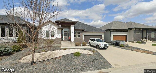 Photo of 9 Red Moon Road in Winnipeg, Manitoba