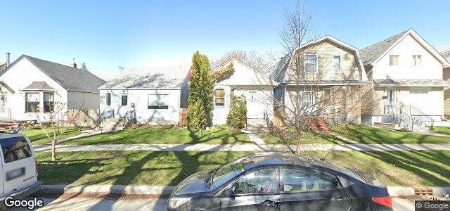 Photo of 1048 Sherburn Street in Winnipeg, Manitoba