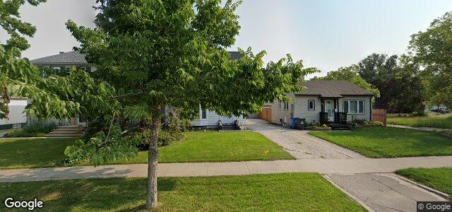 Larawan ng 145 Mcadam Avenue sa Winnipeg, Manitoba