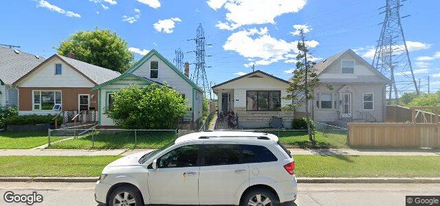 Larawan ng 1202 Selkirk Avenue sa Winnipeg, Manitoba