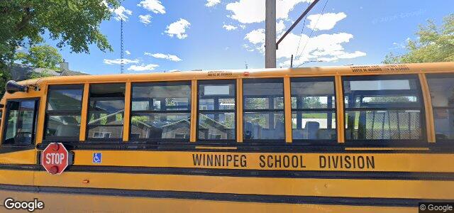 1366 Selkirk Avenue（加拿大曼尼托巴省温尼伯市）房屋照片