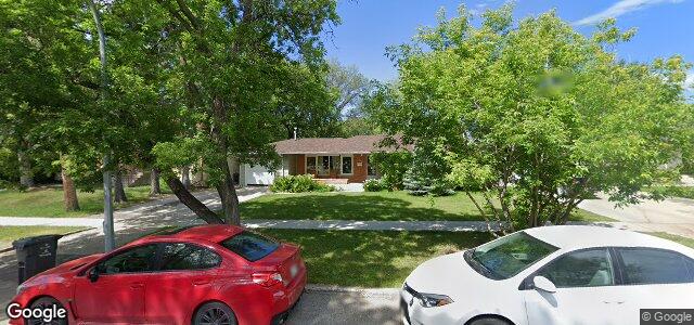 208 Strathmillan Road（加拿大曼尼托巴省温尼伯市）房屋照片